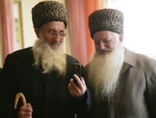 В Чеченской Республике принята программа поддержки пожилых людей