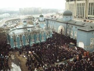 Мечеть — свидетель важнейших событий истории московских мусульман, с 1904 года до наших дней службы в ней никогда не прекращались