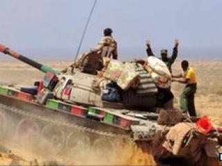 В сопровождении эскорта вооруженных сил Нигера в эту страну прибыло примерно 200-250 единиц военной техники