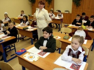 Показатели результатов ЕГЭ по русому языку в 2011 году в РТ выше, чем в целом по РФ.