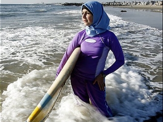 В Россию пляжную одежду для мусульманок завозят по традиции из Турции и Саудовской Аравии