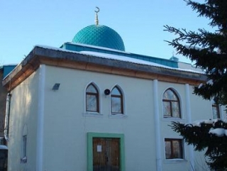 В ожидании виз верующие находились в уфимской мечети "Гуфран"