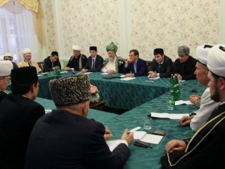 Дмитрий Медведев в Уфе встретился с мусульманскими религиозными деятелями
