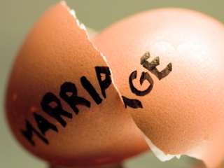 Институт брака в США трещит по швам