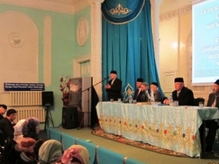 Презентацию учебника «Ислам и уроки нравственности» провели в помещении уфимской мечети "Ихлас"