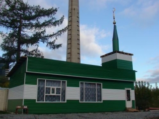 Мечеть г. Екатеринбурга, расположенная рядом с перекрестком улиц Чапаева – Декабристов