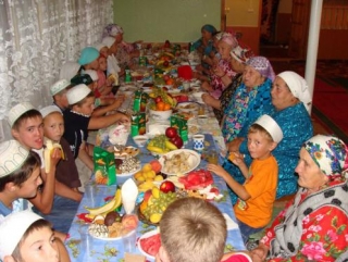 В татарских селах дети находятся под присмотром бабушек