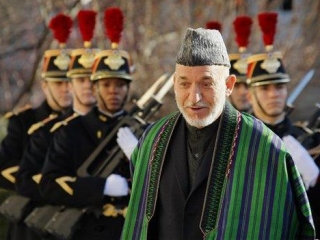 Ранее лидеры талибов настаивали на том, что будут говорить только с Соединенными Штатами и другими "союзниками" Карзая