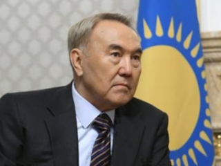 Назарбаев может уйти только в результате силового сценария, утверждает оппозиция