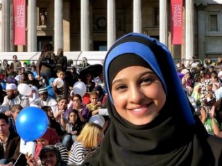 Мусульмане отмечают Ид аль-Адху на Трафальгарской площади в Лондоне
