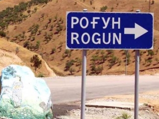 Именно вопрос Рогунской ГЭС является основой тянущегося годами конфликта