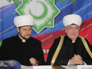 Муфтий Равиль Гайнутдин (справа) и его первый зам Дамир Мухетдинов