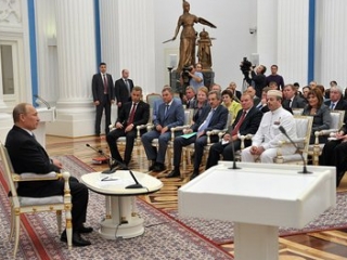 Путин предложил сделать введение института омбудсмена в регионах обязательным