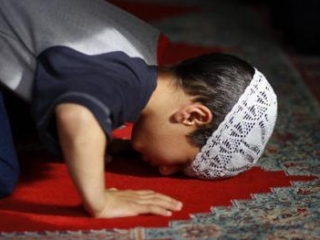 Во время исламских праздников школьникам-мусульманам будут давать возможность приобщиться к взрослым и будут устраивать выходные