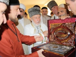 Рамзан Кадыров на открытии Центароевской школы хафизов