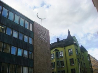 Мусульманский храм расположен в центральной части Хельсинки
