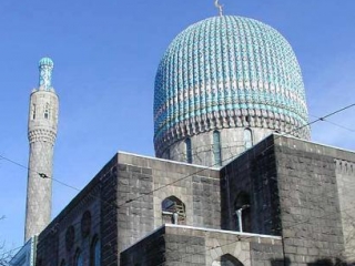 Церемония закладки соборной мечети Санкт-Петербурга была приурочена к 25-летию правления эмира Бухарского Абдул-Ахат-хана.