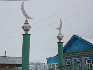 Во второй половине XIX века на территории «алты авыл» имелось 20 мечетей