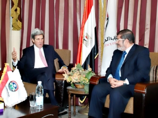 Мурси и Керри поговорили «открыто и конструктивно»