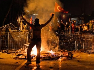 Турцию охватили массовые беспорядки