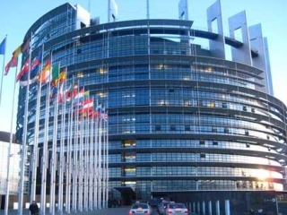 «Дом, в котором несут чушь»-здание Европарламента в Страсбурге
