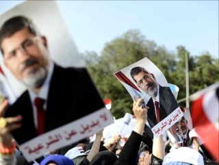 Сторонники Мухаммеда Мурси - Нет альтернативы легитимно избранному президенту