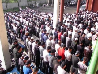 Мусульман подвергли проверке в разгар празднования Ураза-байрам