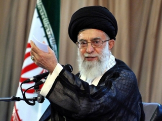Лидер иранской революции аятолла Али Хаменеи