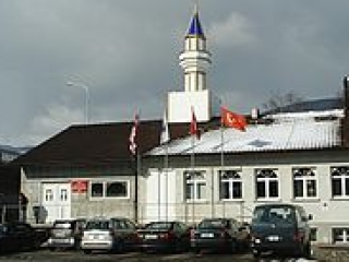 Мечеть турецкого культурного центра в небольшом швейцарском городке Ванген