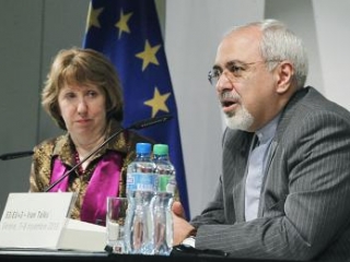 Глава МИД Ирана Джавад Зариф и верховный комиссар ЕС Кетрин Эштон (фото: Reuters)