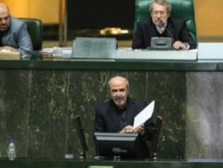 Махмуд Гударзи в парламенте Ирана