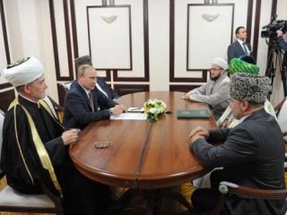 Встреча Владимира Путина с мусульманскими деятелями