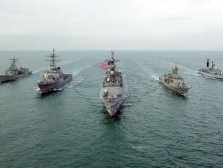 США наращивают военное присутствие в Черном море