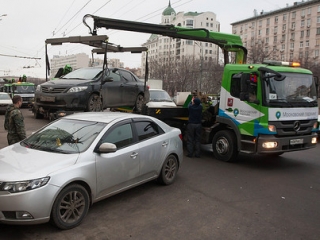 Эвакуация автомобилей идет полным ходом