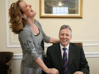 Министр Робинсон с женой