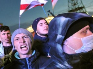 Сенатор Андрей Клишас предложил ужесточить законопроект об уголовной ответственности за нарушения на митингах