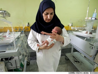 Для укрепления национальной идентичности иранские женщины должны больше рожать