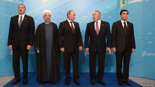 Лидеры всех пяти прикаспийских государств на саммите в Астрахани
