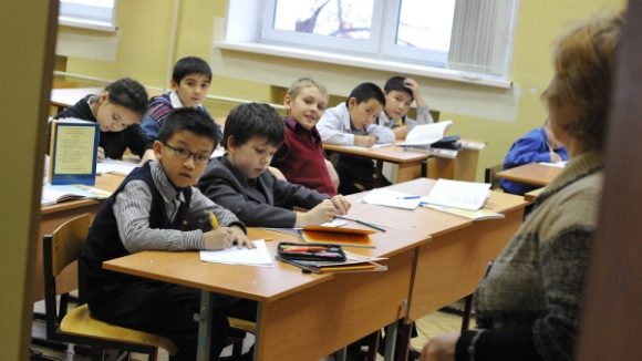 Российские школьники во время урока 