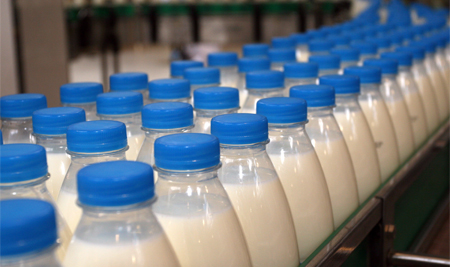 Наибольшие потери от введенным Казахстаном ограничений несут российские производители молочной продукции