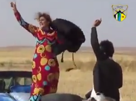 Курдские женщины радуются уходу ИГИЛ