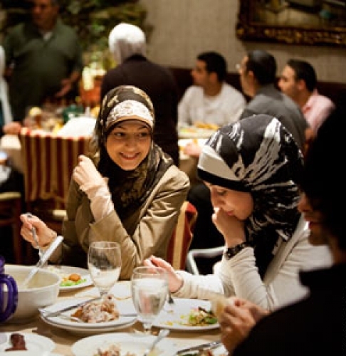 Рамадан задает тон в столичных ресторанах