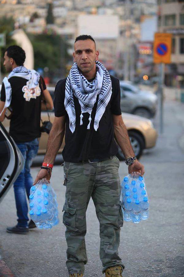 Многие палестинцы разговляются только водой