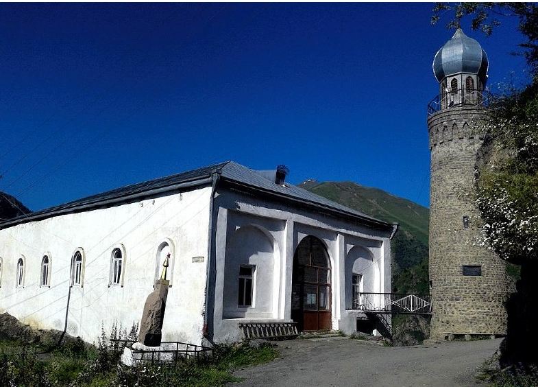 Медресе в с. Цахур, Дагестан