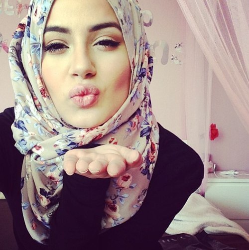 Далеко не всегда хиджаб скрывает красоту и сексуальность