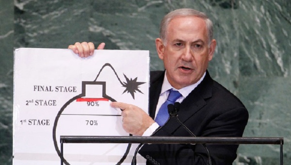Премьер-министр Израиль Биньямин Нетаньяху демонстрирует свое видение иранской ядерной программы