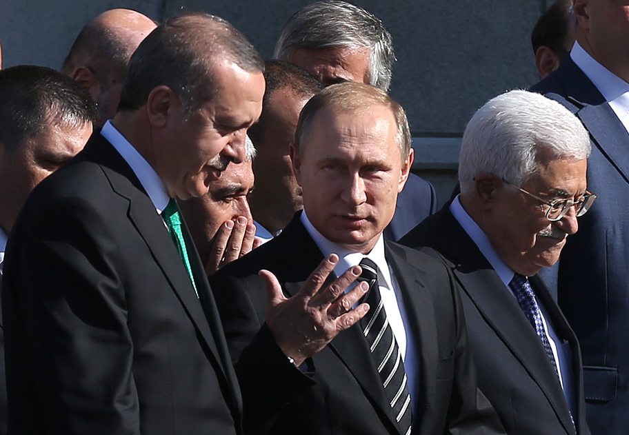 Эрдоган, Путин, Аббас на торжествах в Москве