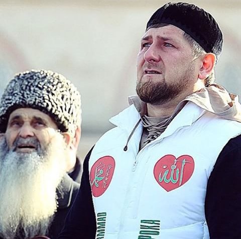 Рамзан Кадыров во время митинга в защиту Пророка (с.а.в.) в Грозном