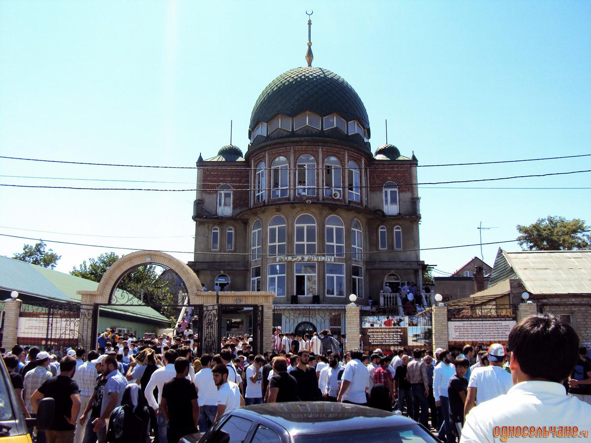 Мечеть на улице Котрова в Махачкале
