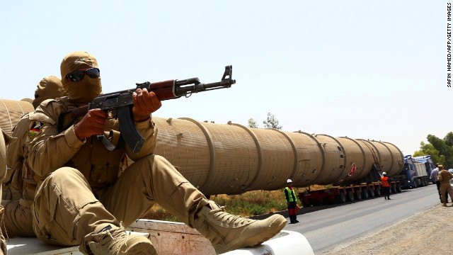Торговля нефтью является одной из основных статей дохода ИГИЛ наравне со сбором налогов и рэкетом